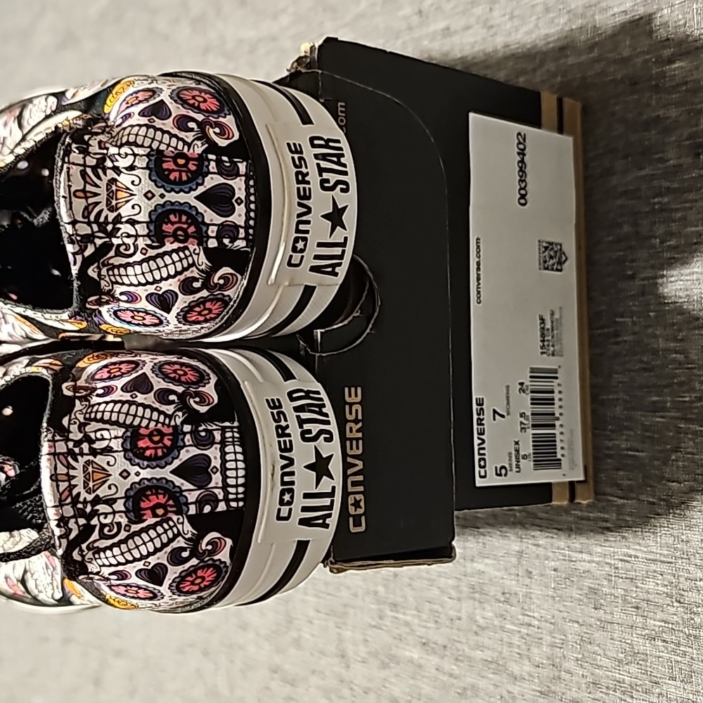 Converse - Picture 5 of 6